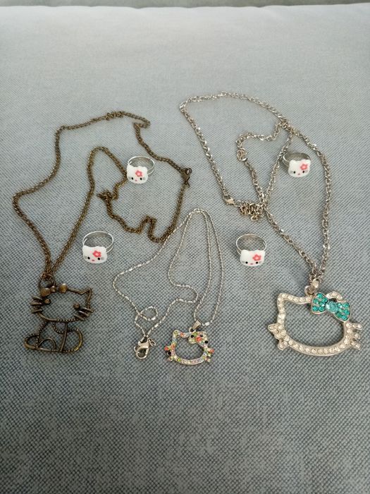 Colares Hello Kitty com fio de corrente