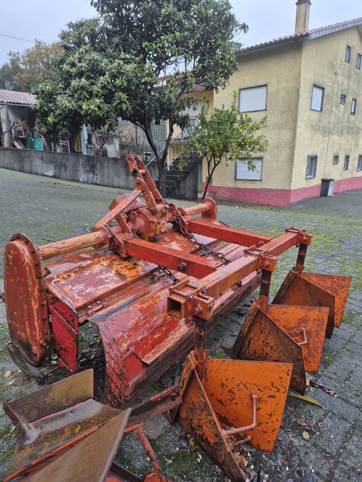 Trator Kubota  185 com tração