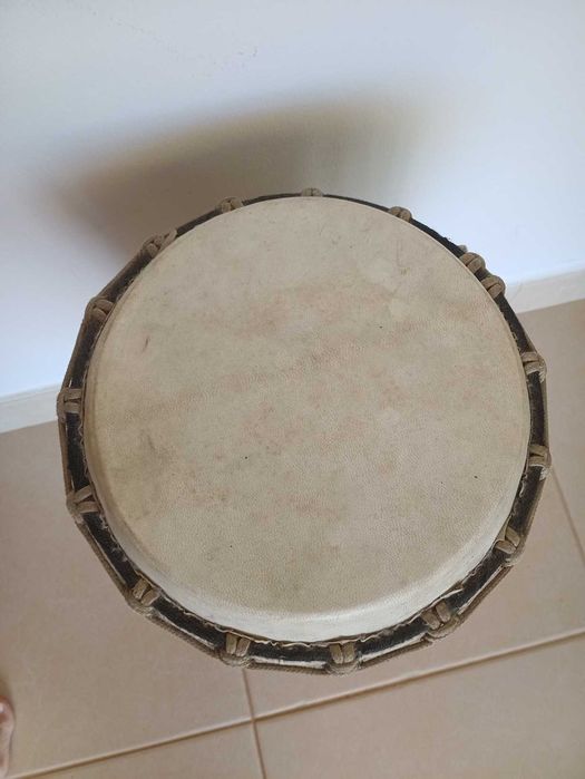 Djembe: um pequeno e um grande