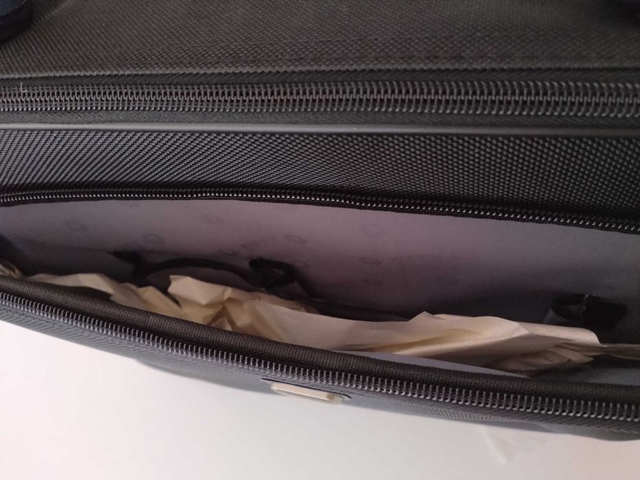 Mala Portátil 15.6" e 17,3" - por estrear