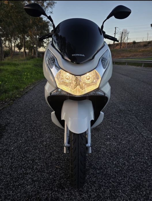 Honda PCX  Nova poucos klm