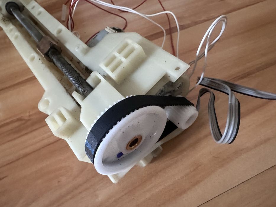 Przekładnia z silnikiem zestaw do ekspresu DeLonghi ecam11.112.b