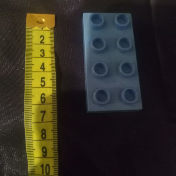 Лего duplo 21 деталь чоловічок,прапор
