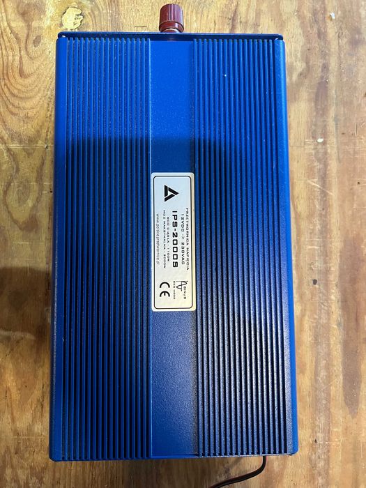Przetwornica napięcia 12 VDC / 230 VAC ECO MODE SINUS IPS-2000S 1000W/2000W
