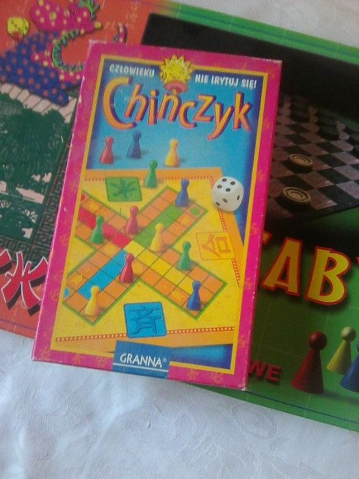 Gra chińczyk /Warcaby 2 w 1 Gabi + gratis
