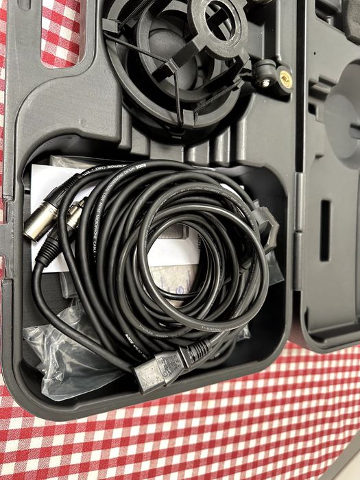 Microfone Rode K2 Bundle