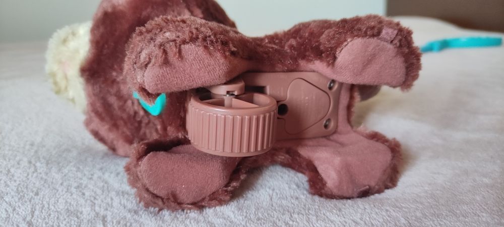 Cãozinho de passeio FurReal