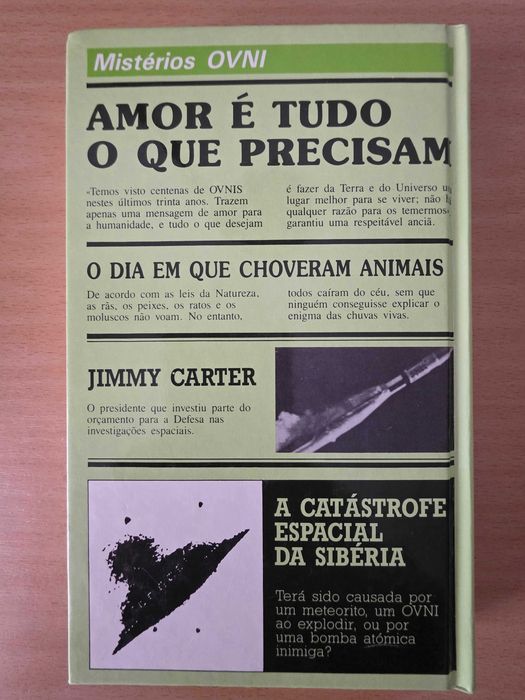 Livro "Mistérios dos OVNIS" de Nigel Blundell e Roger Boar
