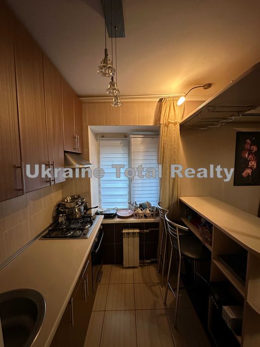 НИВКИ! Чудова 2к квартира з ремонтом! 3хв до метро! Вулиця Нивська 3/5