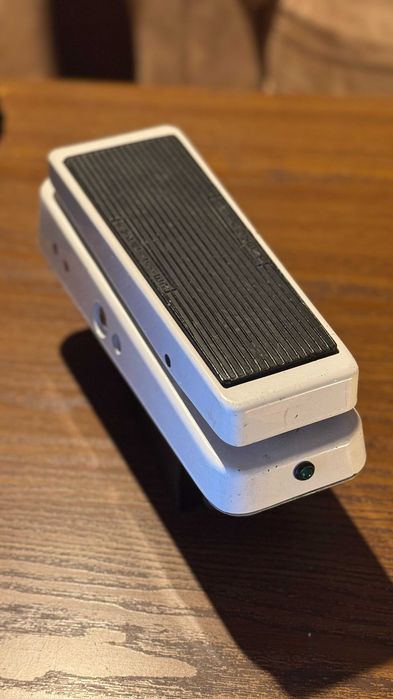 Dunlop GCB-95 limited edition white cry baby kaczka