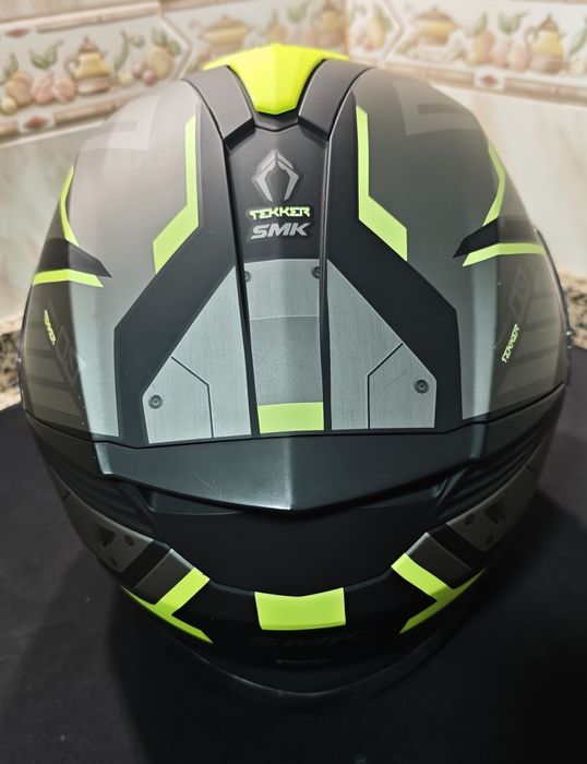 Capacete modular SMK Tekker tamanho XL em excelente estado