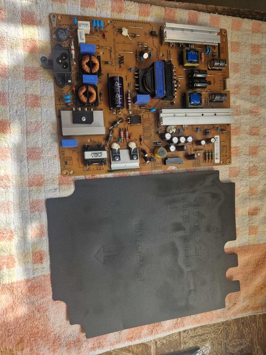 Placa de tv (Power suplly) LG 47 pol. retirada de tv com display partido