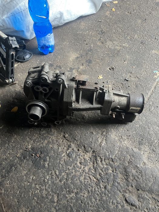 Редуктор переднього моста Jeep Compass номер 05273456AB