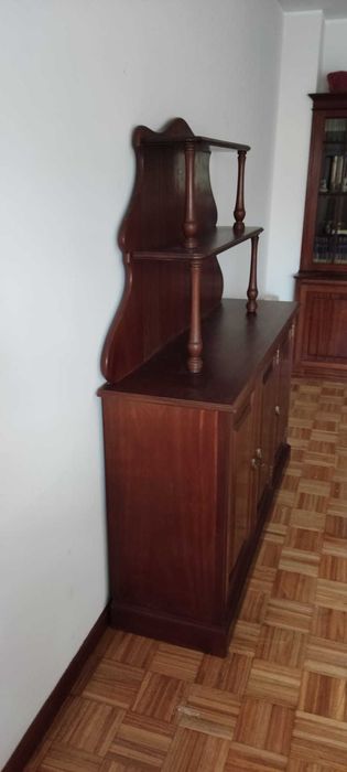 Móvel Louçeiro em madeira