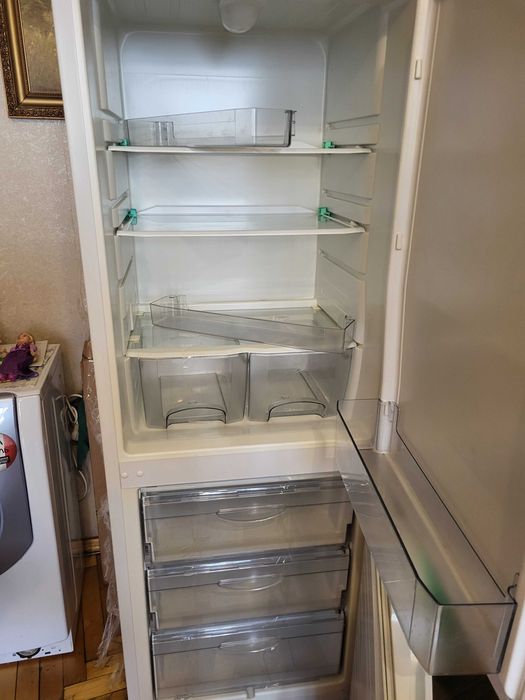 Продам холодильник ATLANT