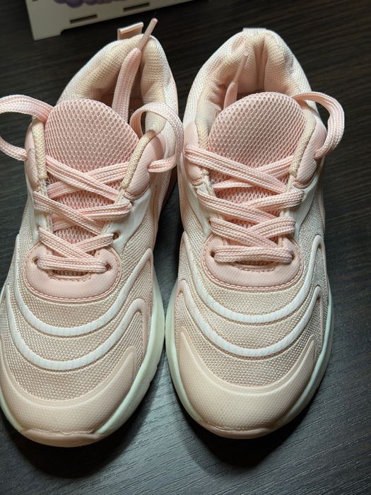 Кросівки Primark на дівчинку