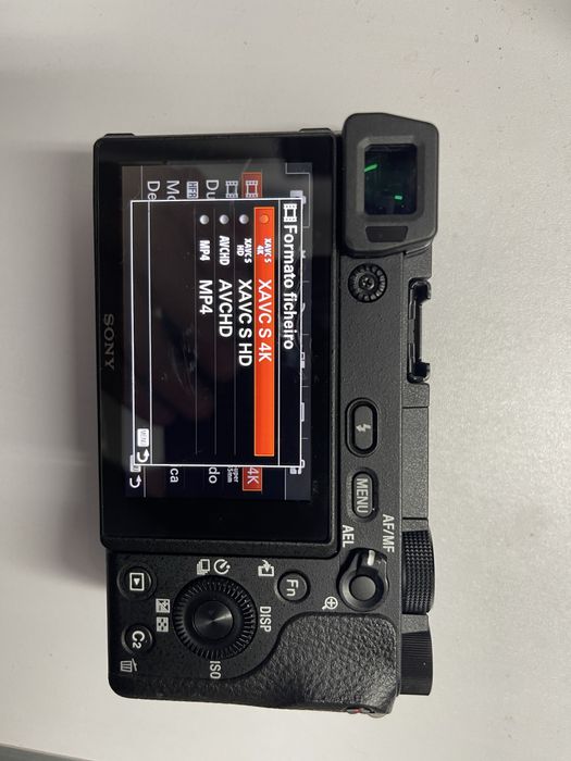 Sony a6300 APS-C 4K ILCE-6300 com 3148 disparos