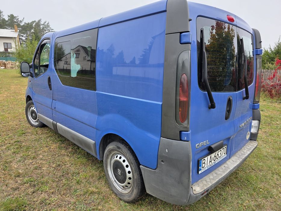 Opel Vivaro 1.9cdti 2005r 6osobowy