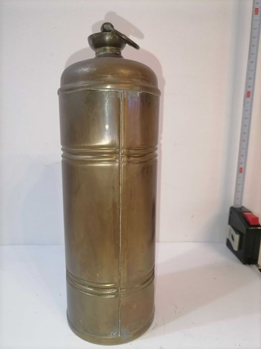 Botija em latão vintage