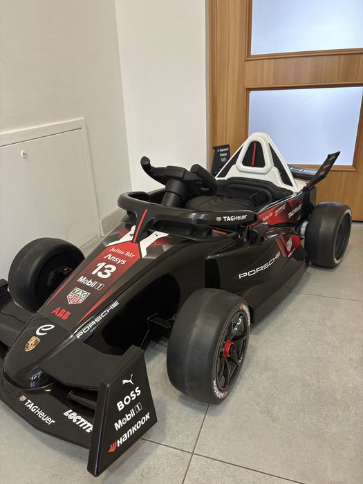 Bolid Formuły F1 na akumulator 12V Porsche auto dla dzieci pilot EVA