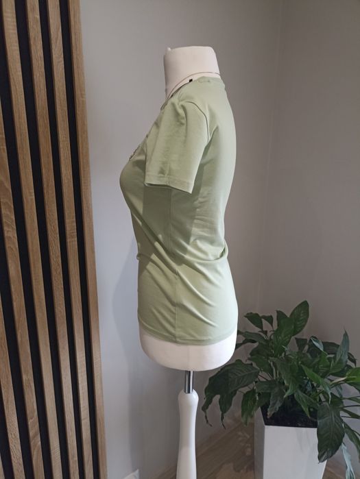 T-shirt z cekinami roz.S/M Guess