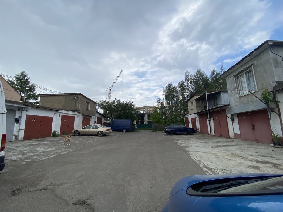 Продам 2 гаражі коператив Полумʼя по вулиці Назара Небожинського.