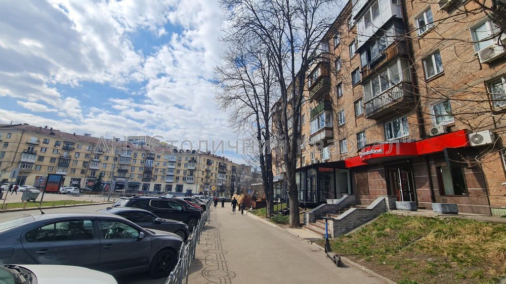 Продам офіс Мечнікова 7, метро Кловська! Фасад