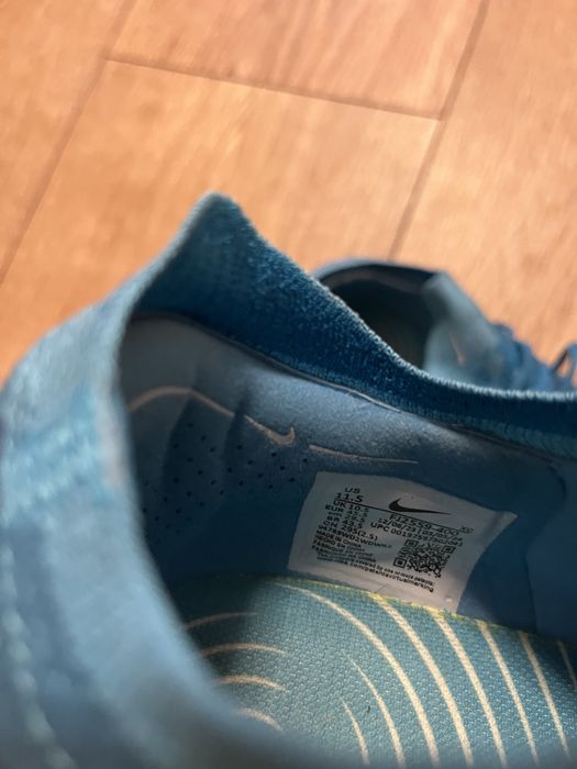 Profesjonalne korki Nike Panthone 45,5 niebieskie