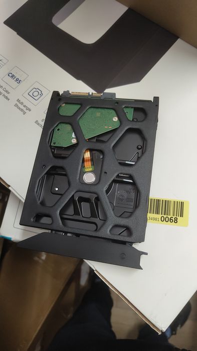 5 discos rígidos 8tb Seagate novos