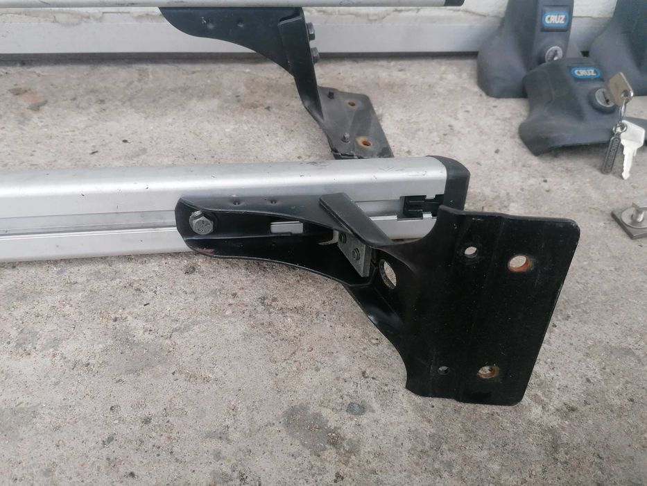 Bagażnik dachowy CRUZ vito w638 belki