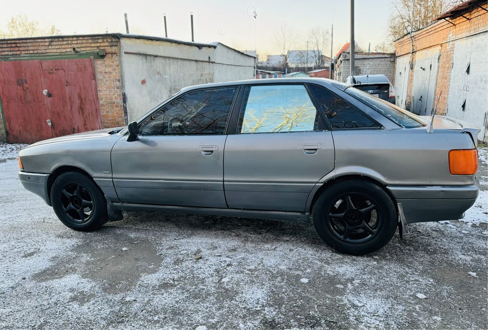 Продам Audi 80 Б3 1.8 Карбюратор Газ/Бензин