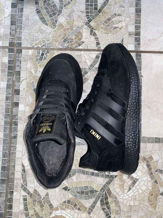 Кросівки Adidas Iniki