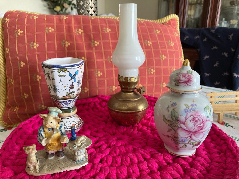 Chávenas de chá porcelana pintadas à mão vintage sec XVII