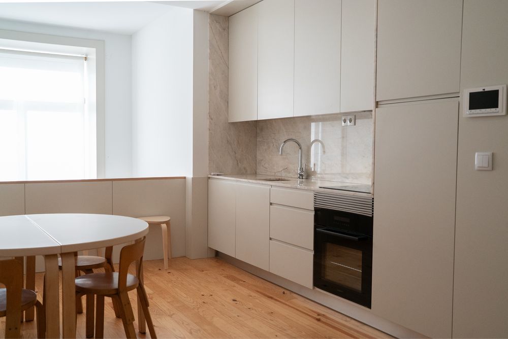 Apartamento T0 Duplex na Rua do Almada