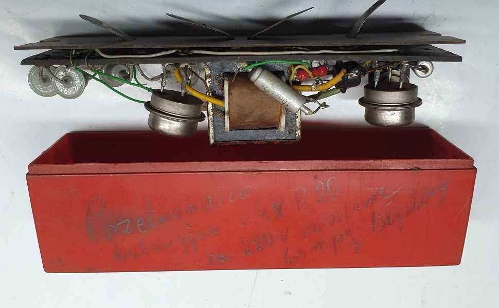 Przetwornica do lampy błyskowej