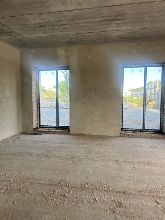 Продаж комерційного приміщення 128,95 кв.м у м. Пустомити