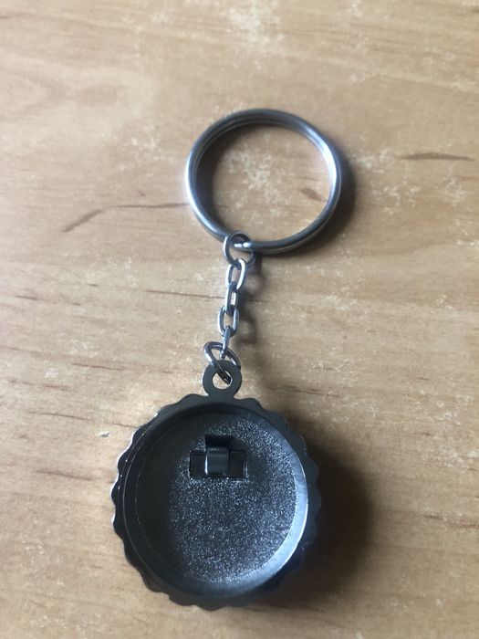 Брелок-открывашка Coca-Cola