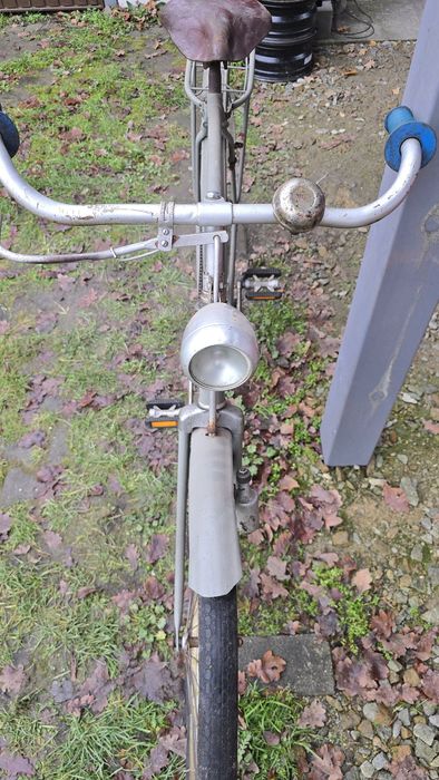 Zabytkowy rower sprawny