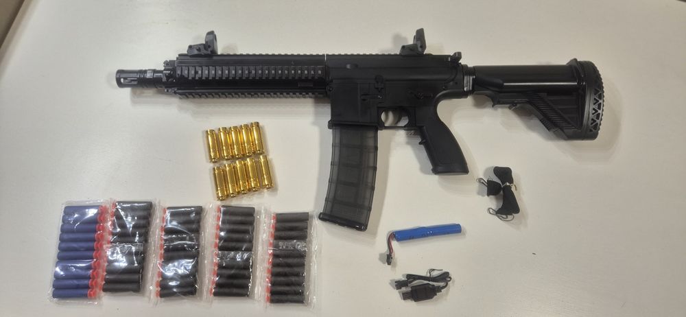 Vendo H&K 416D Nerf Eléctrica ou troco por Pressão de Ar