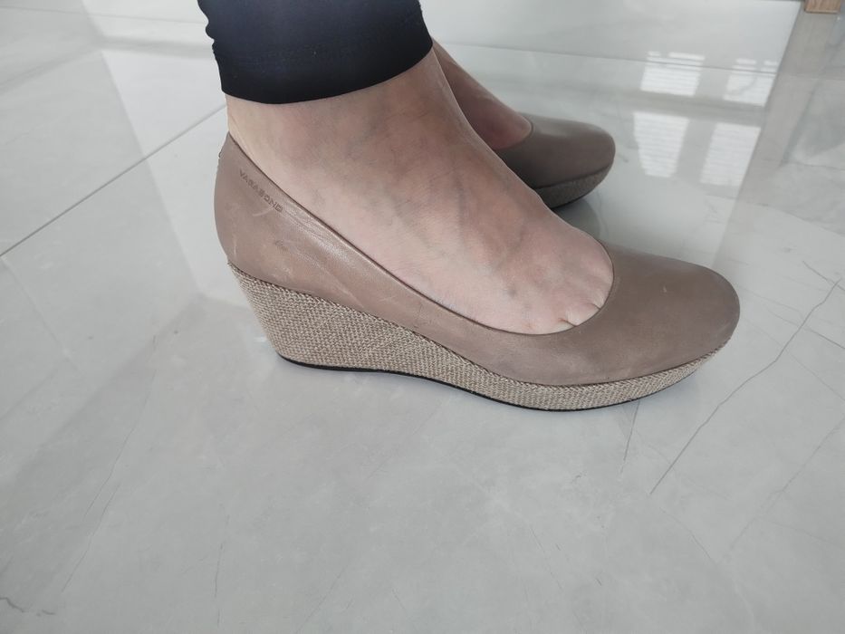 Vagabond buty półbuty na koturnie skóra naturalna
