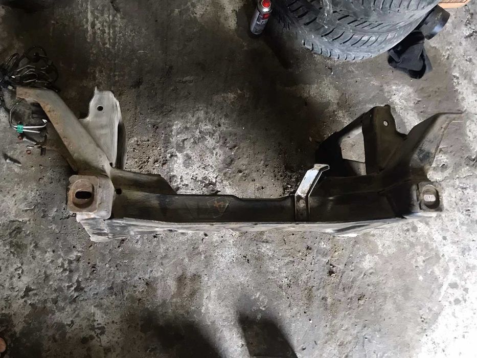 Подрамник балка передняя Фольксваген Т-4
