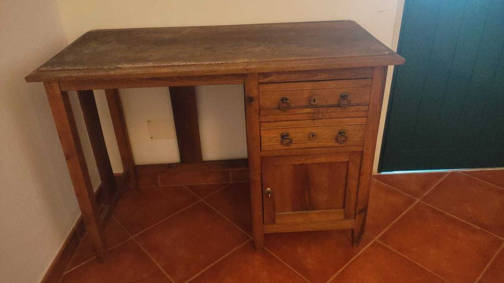 Vendo conjunto de quarto e cozinha por motivos de mudança (urgente)