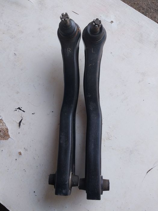 Продаю рычаги ровала задних колес  Галант 5 бабочка,новые.