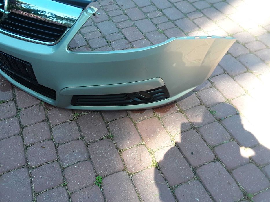 Zderzak przód opel zafira b