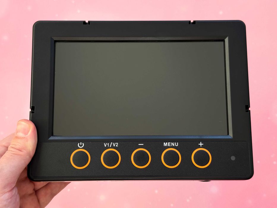 ВОДОНЕПРОНИЦАЕМЫЙ AHD монитор на две камеры