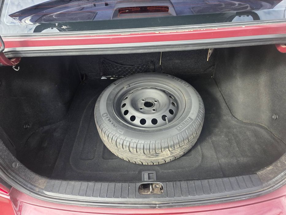 Продам HYUNDAI ACCENT газ-бензин. 2007год. Возможен обмен.