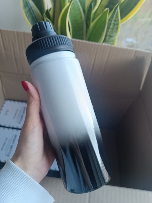 Вакумний термос з отвором