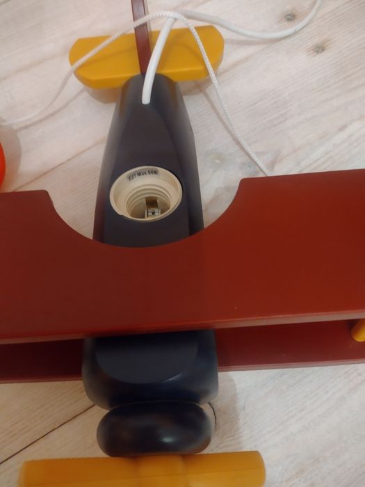 lampa wisząca dla dziecka samolot
