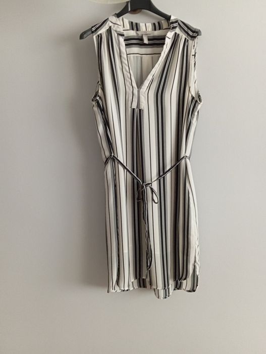 Sprzedam letnią sukienkę firmy H&M
