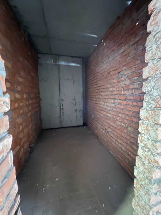 Трикімнатна квартира. Швидкий виїзд на Київ. Без комісії!